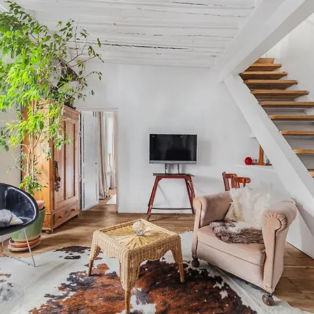 Albenate Apartman *